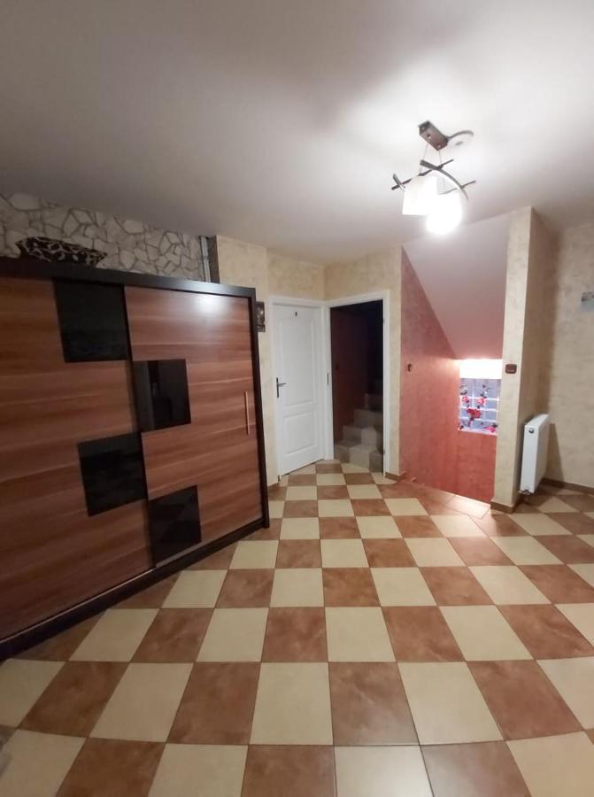 Dom Pod Winogronem Apartamento Szczawnica Exterior foto