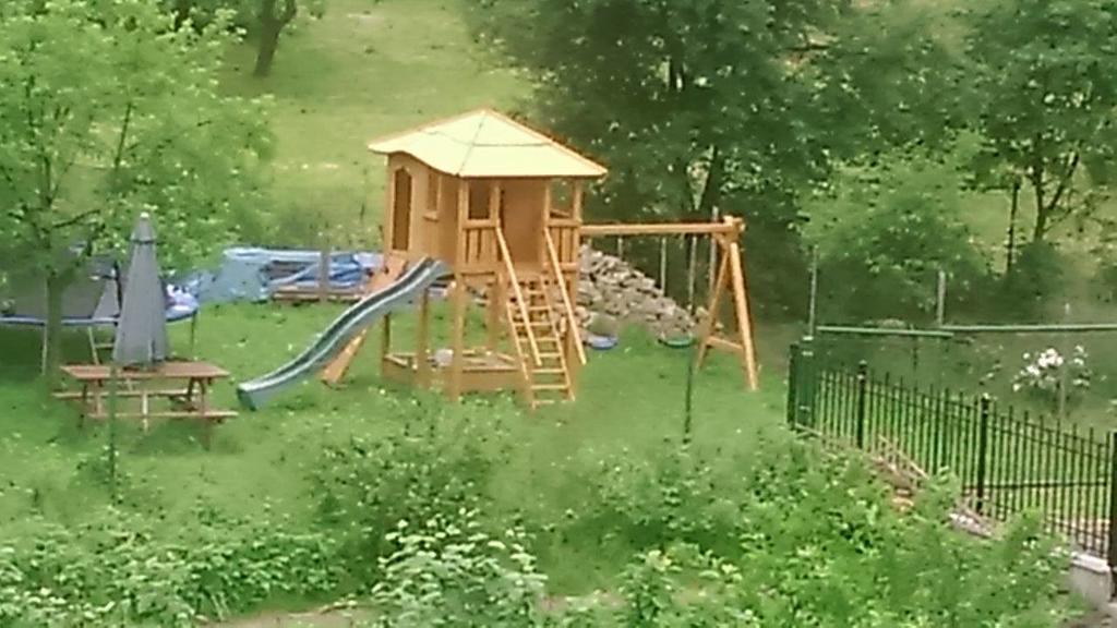 Dom Pod Winogronem Apartamento Szczawnica Exterior foto